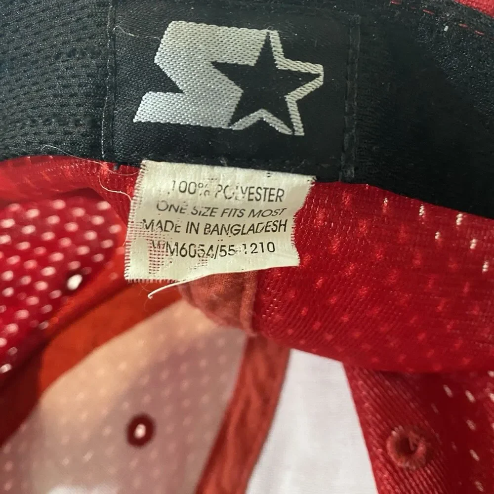 Vntg Red Started cap youth OS mesh silver embroidered logo